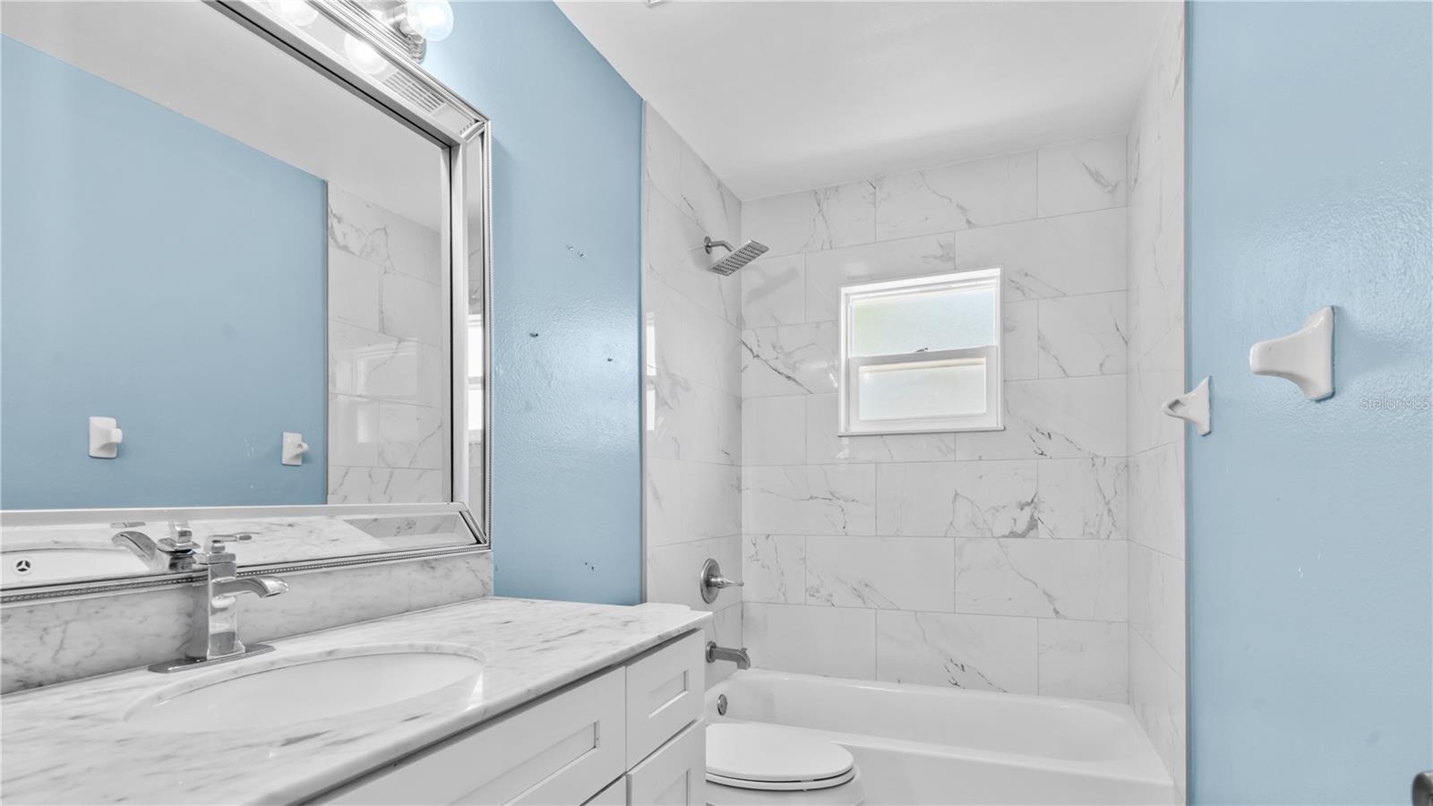 Image 15 of 21 For 3320 Pineridge Circle