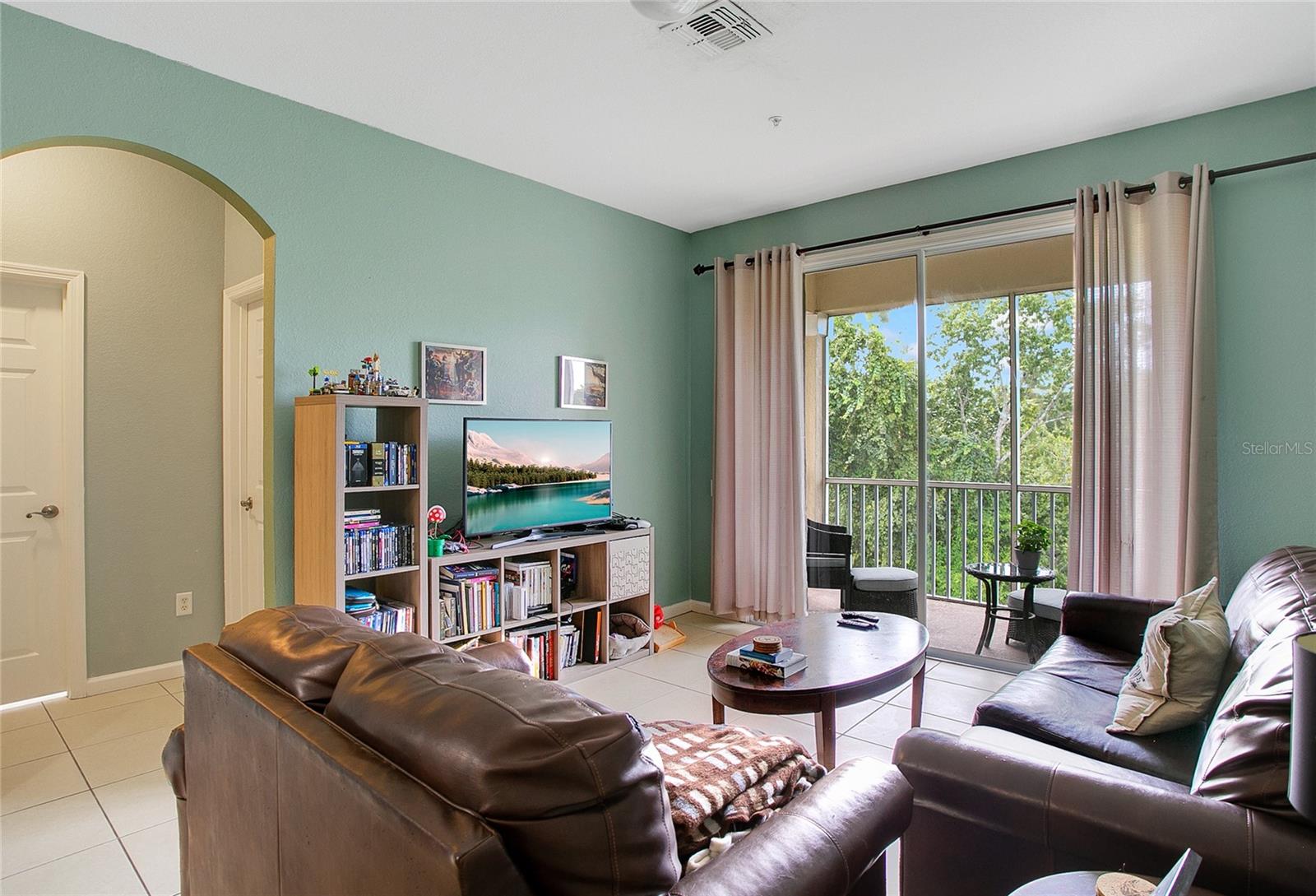 Image 6 of 22 For 2300 Silver Palm Drive # 303