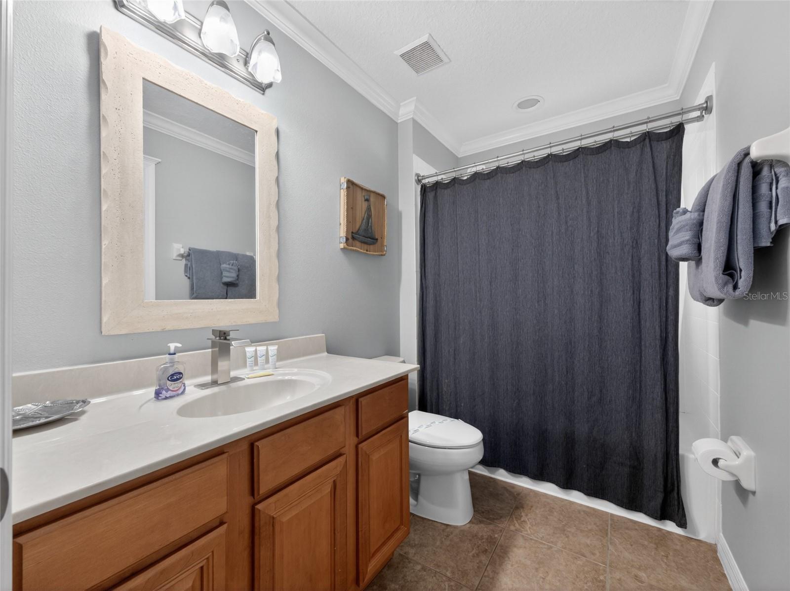 Image 29 of 51 For 242 Solana Circle