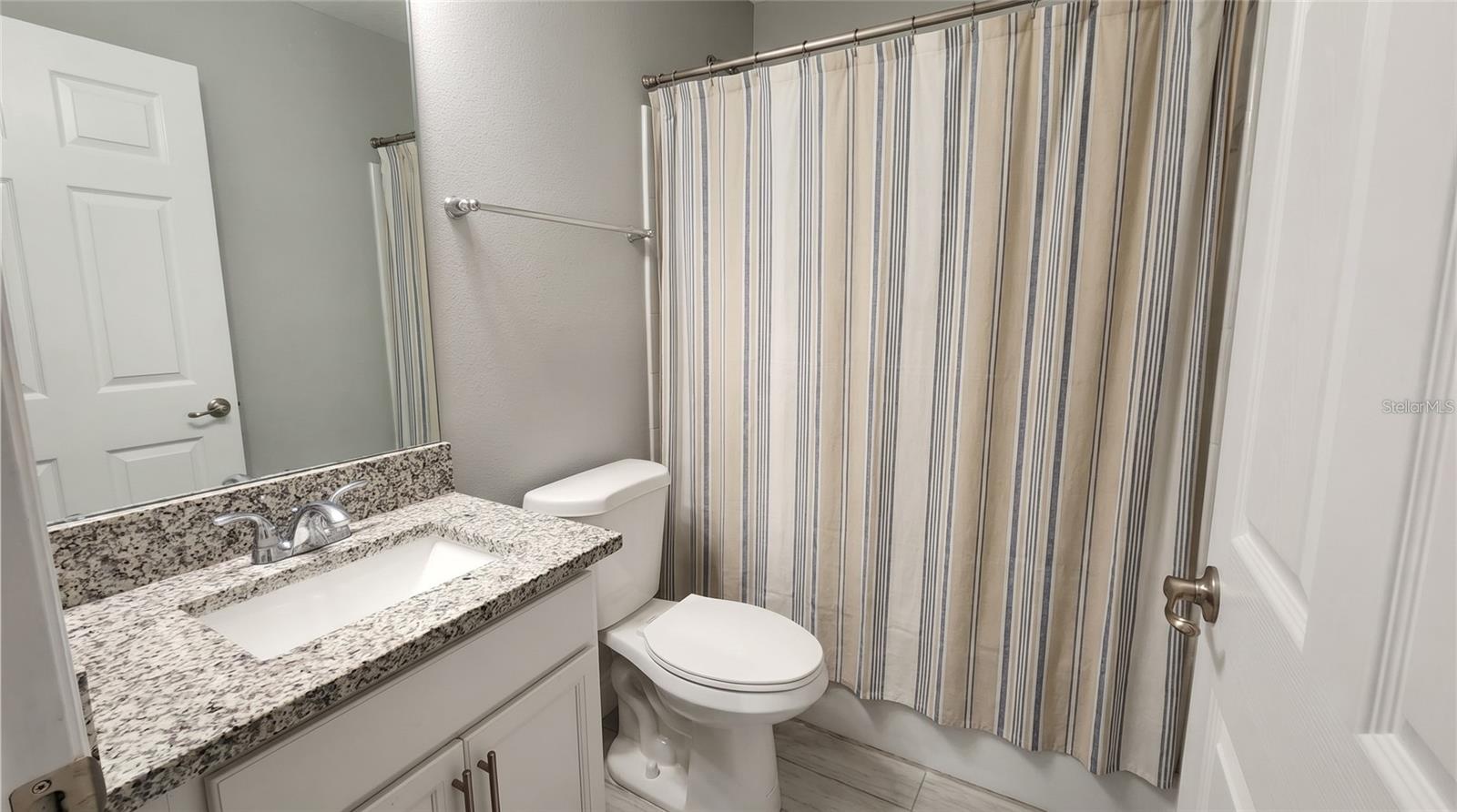 Image 21 of 22 For 276 Sunrise Boulevard