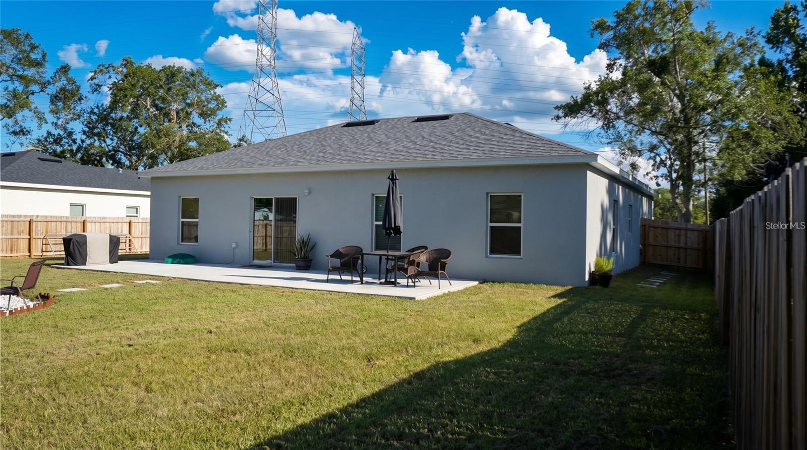 Image 7 of 22 For 276 Sunrise Boulevard