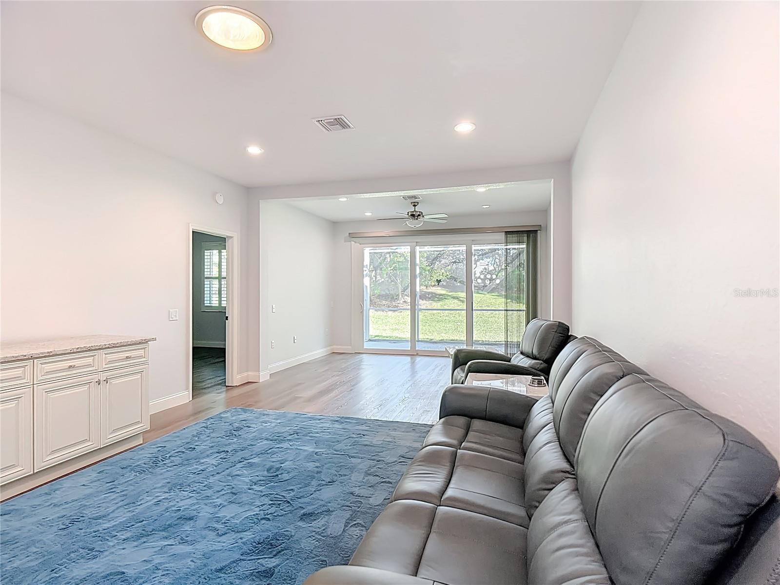 Image 5 of 50 For 69 Enclave Drive