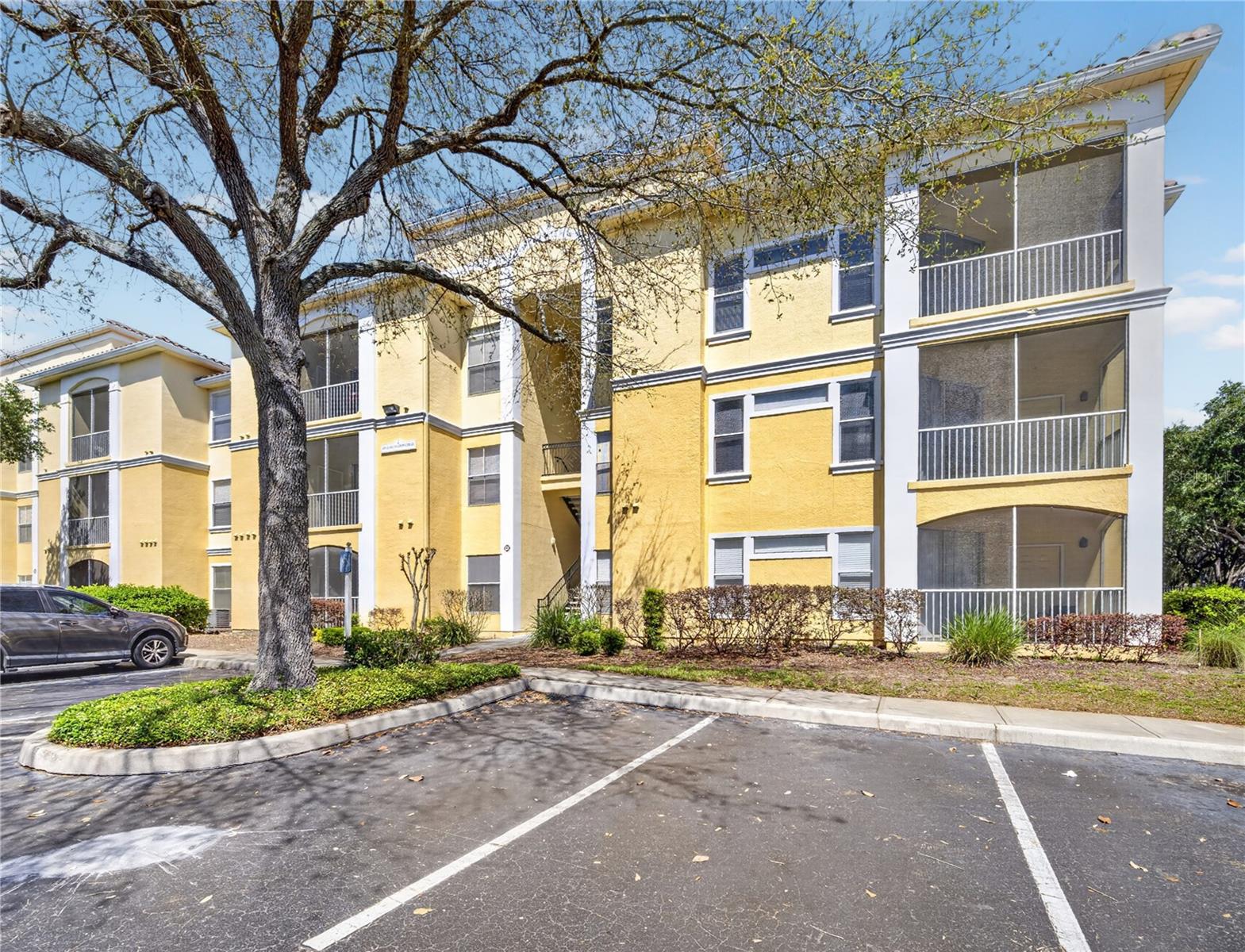 Image 39 of 48 For 1100 Lake Shadow Circle 2307