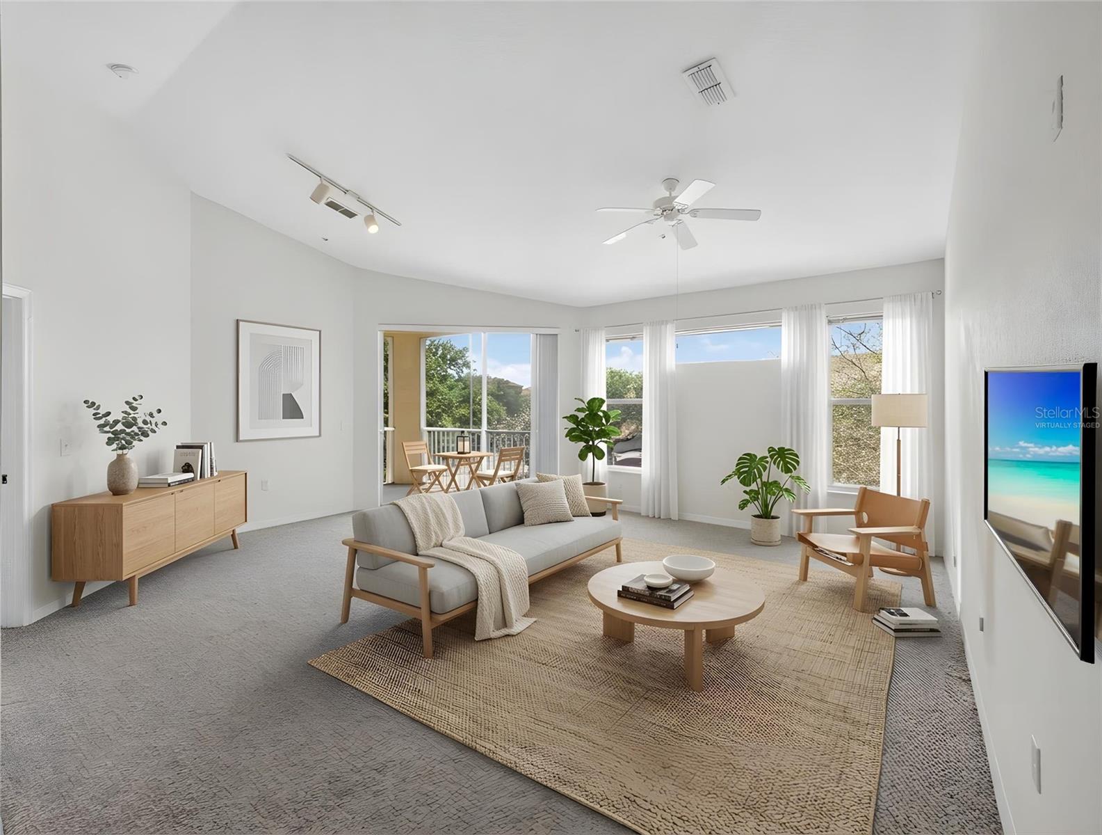 Image 4 of 48 For 1100 Lake Shadow Circle 2307