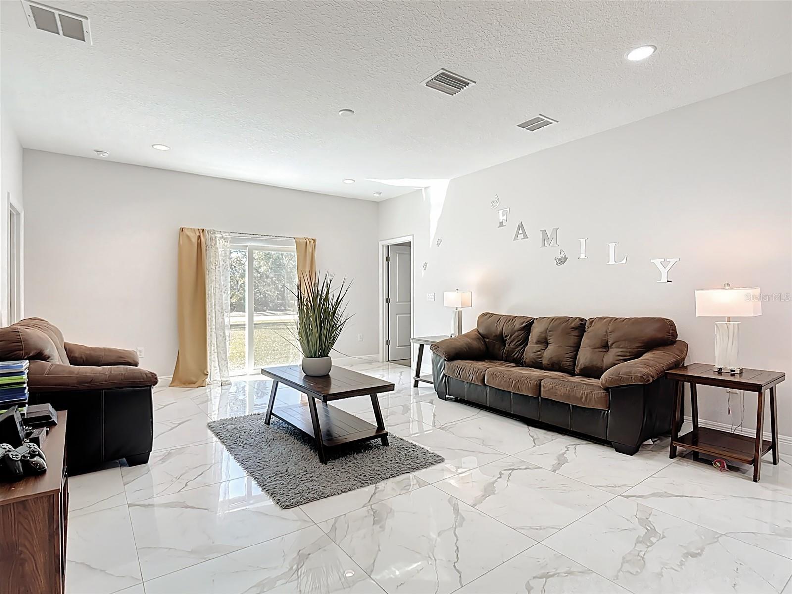 Image 11 of 29 For 471 Gannet Court