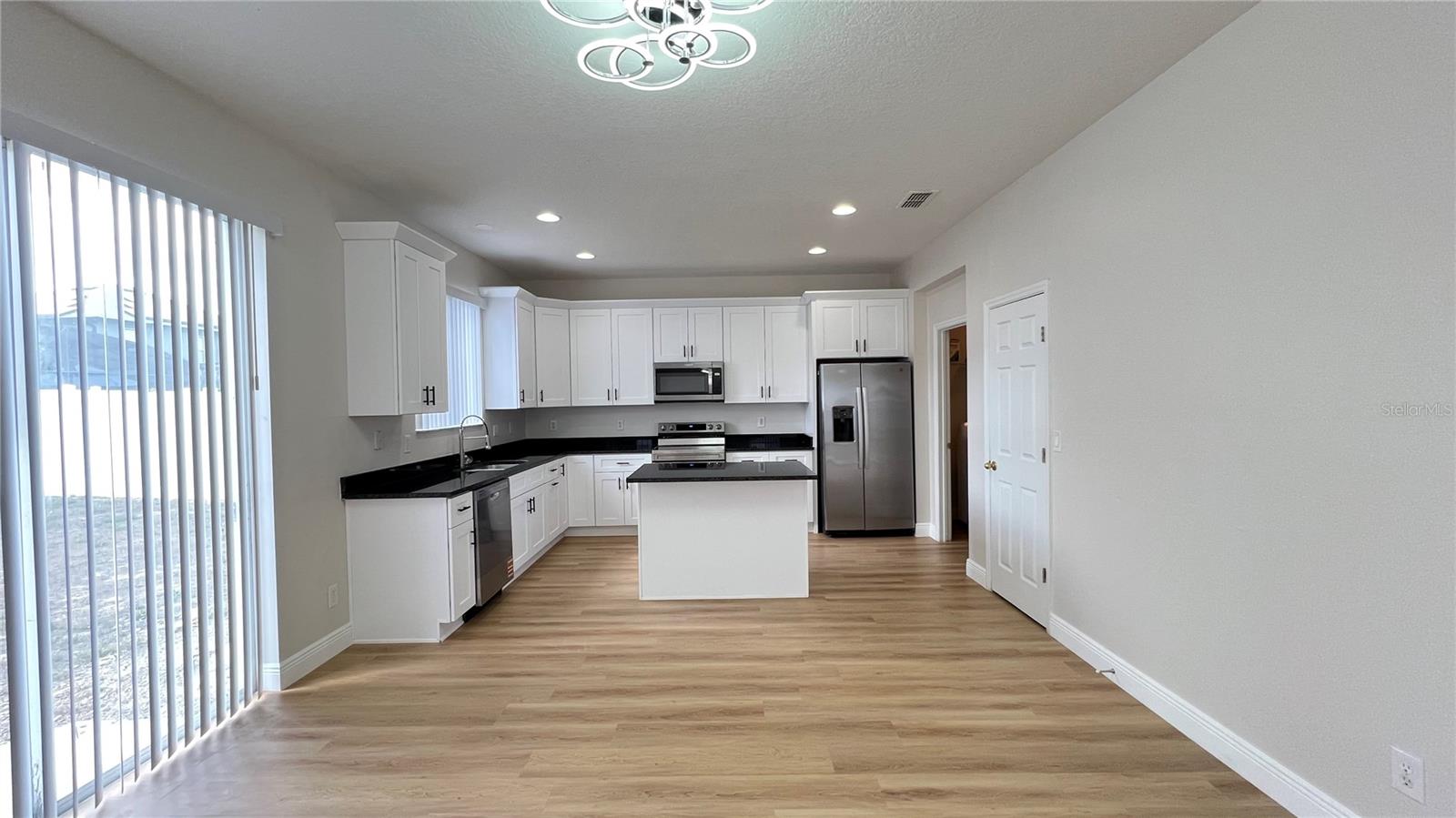 Image 11 of 35 For 16834 Sunrise Vista Drive