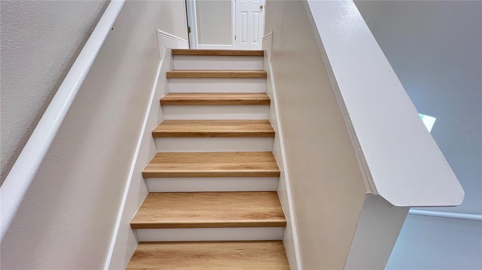 Image 20 of 35 For 16834 Sunrise Vista Drive