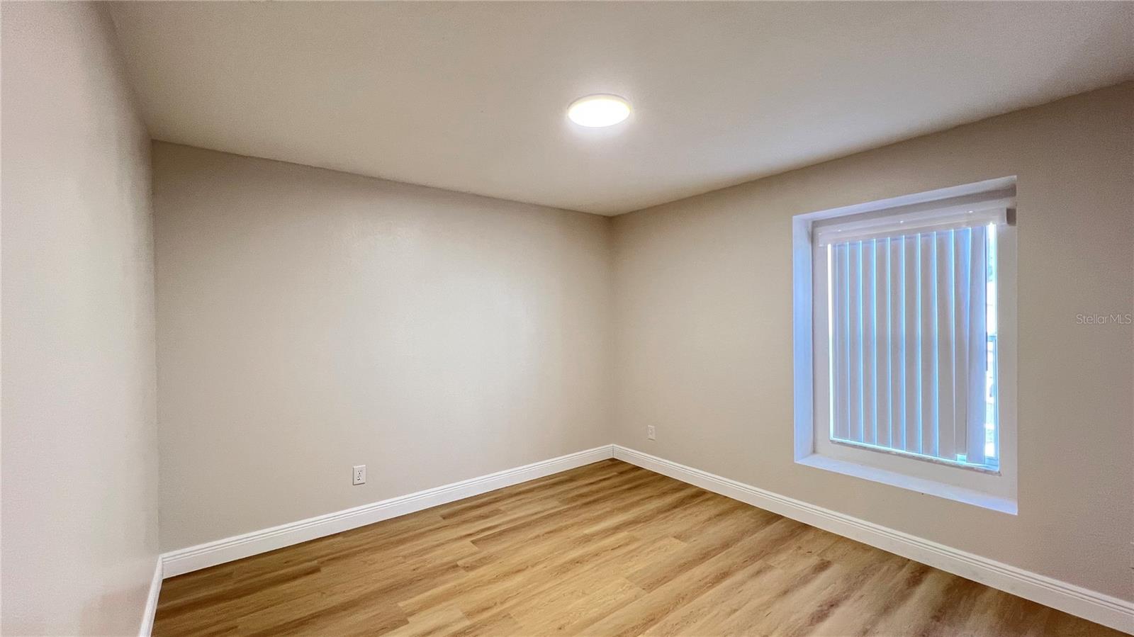 Image 22 of 35 For 16834 Sunrise Vista Drive