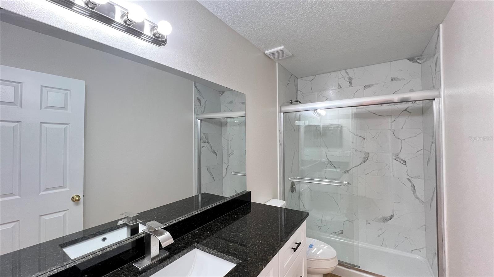 Image 28 of 35 For 16834 Sunrise Vista Drive