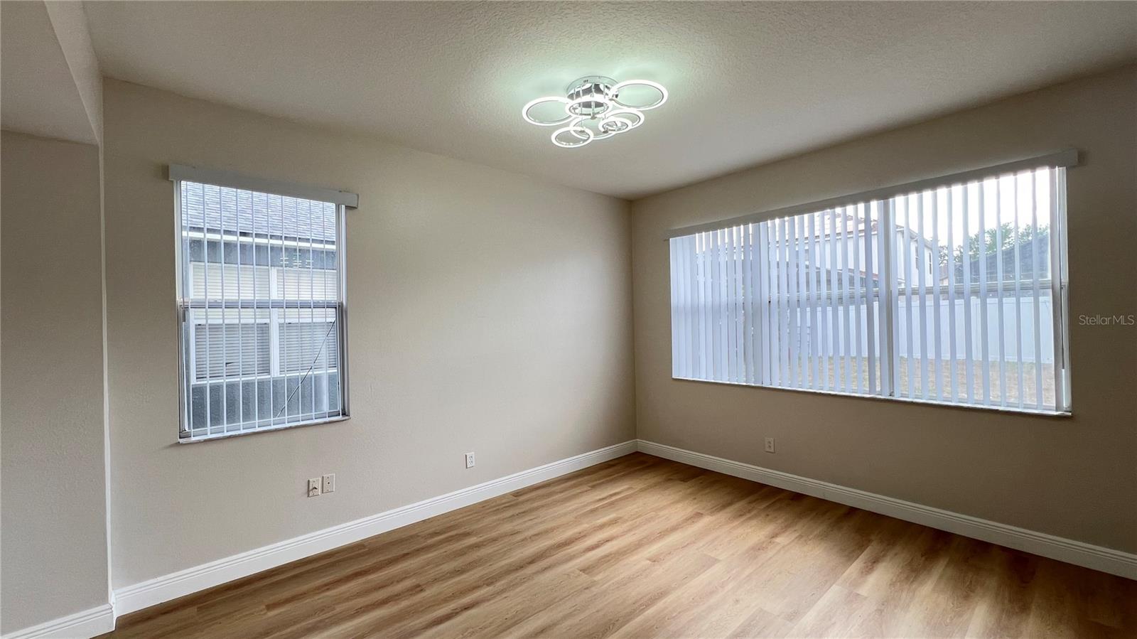 Image 9 of 35 For 16834 Sunrise Vista Drive