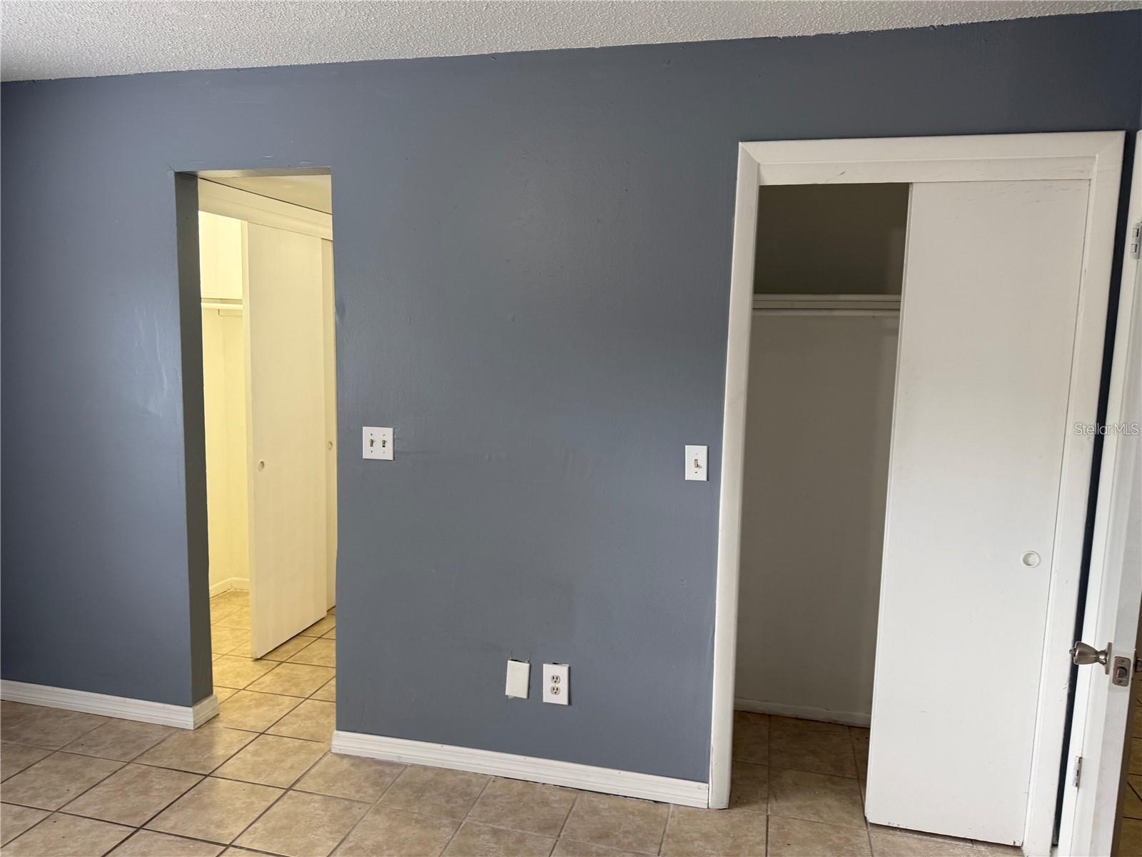 Image 12 of 18 For 7210 Manhattan Avenue 2011