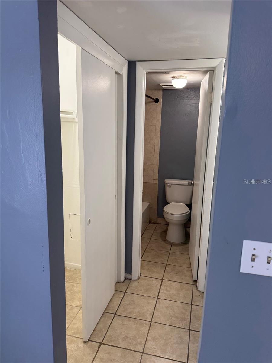 Image 15 of 18 For 7210 Manhattan Avenue 2011