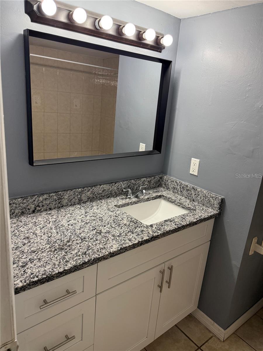 Image 3 of 18 For 7210 Manhattan Avenue 2011