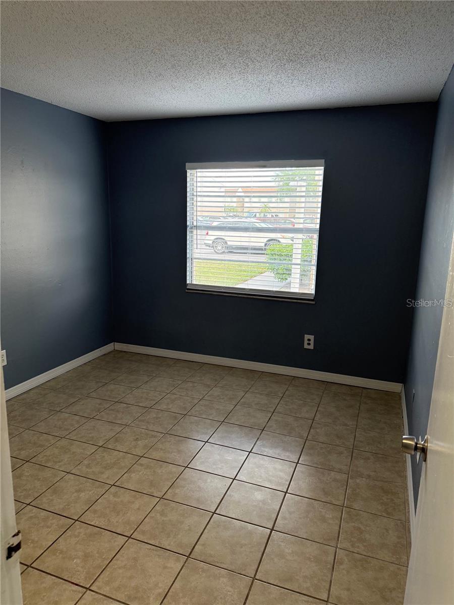 Image 8 of 18 For 7210 Manhattan Avenue 2011