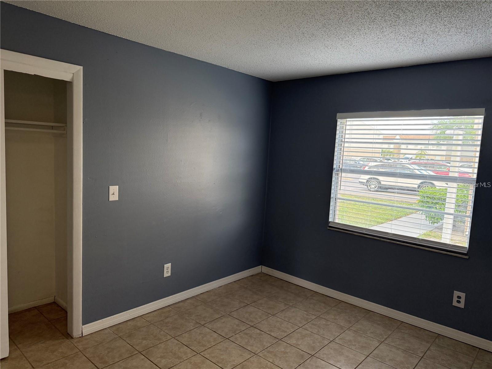 Image 9 of 18 For 7210 Manhattan Avenue 2011