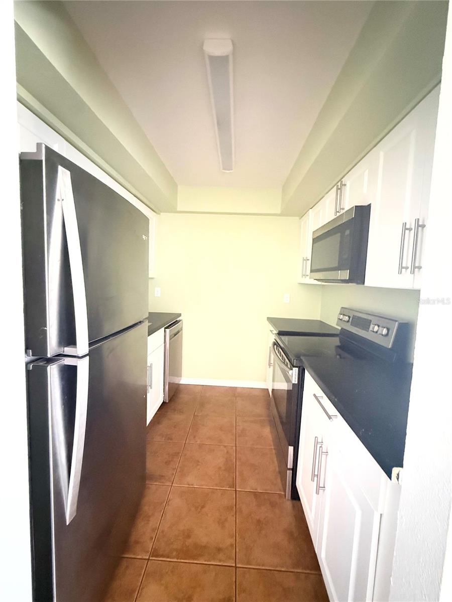 Image 5 of 50 For 1000 Lake Of The Woods Boulevard 101b