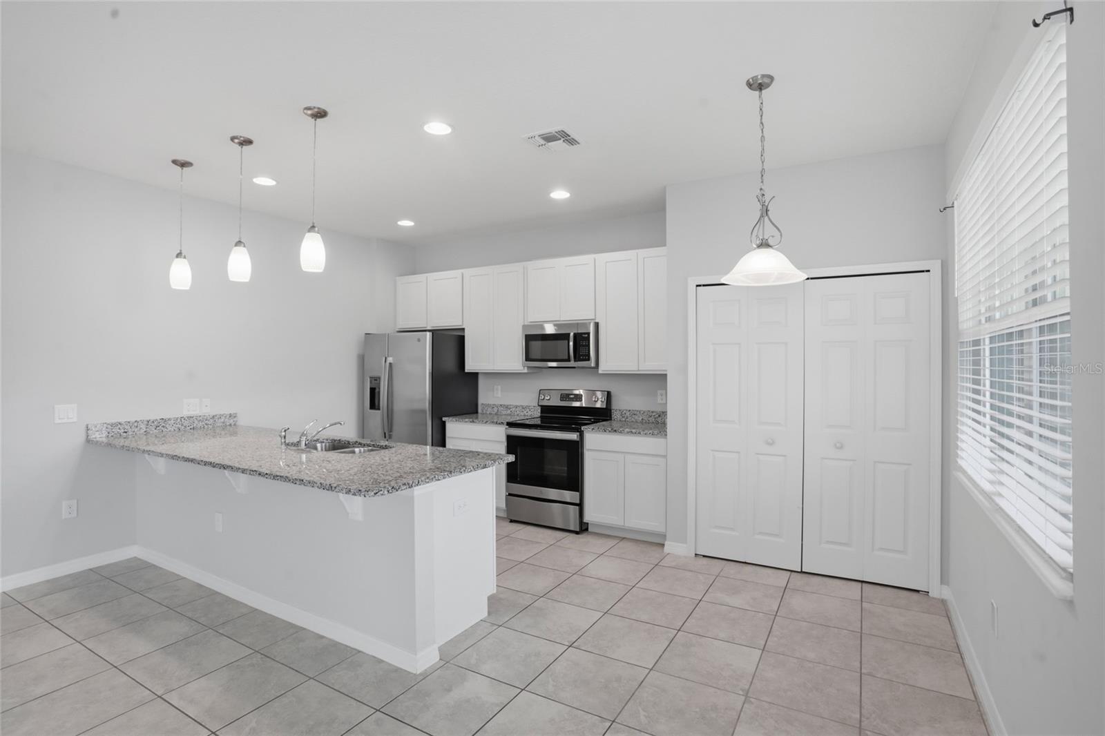 Image 12 of 36 For 1841 Overcup Avenue