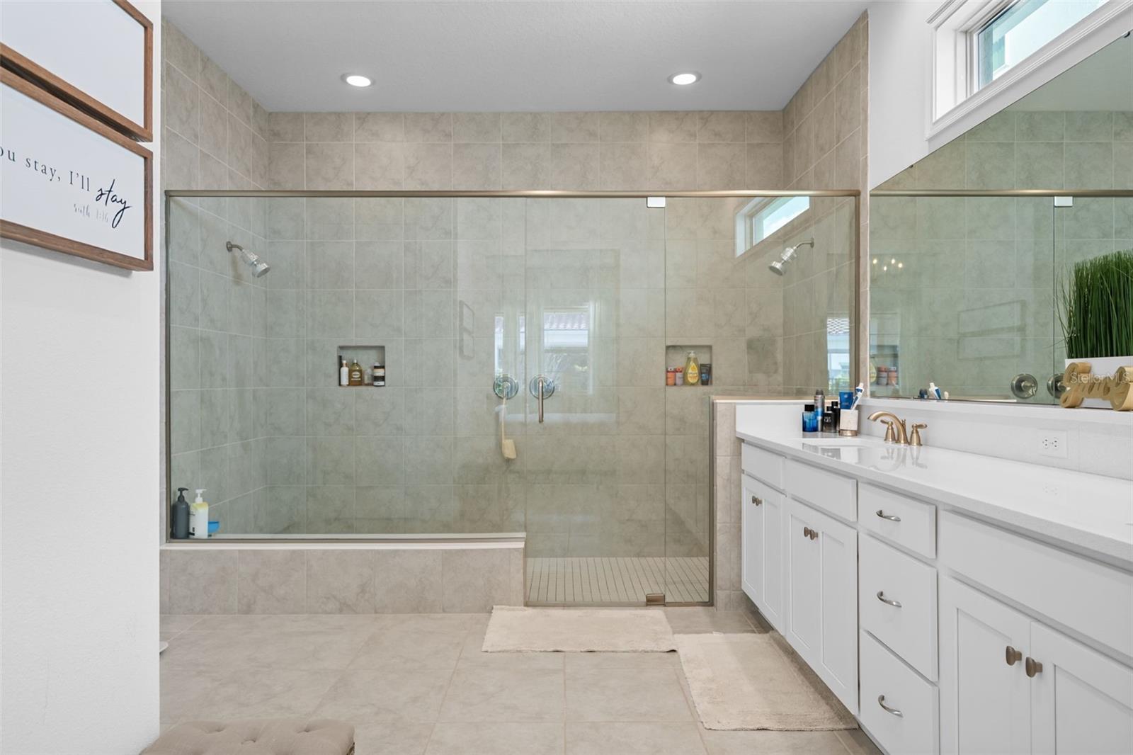 Image 24 of 61 For 13736 Larkton Lane