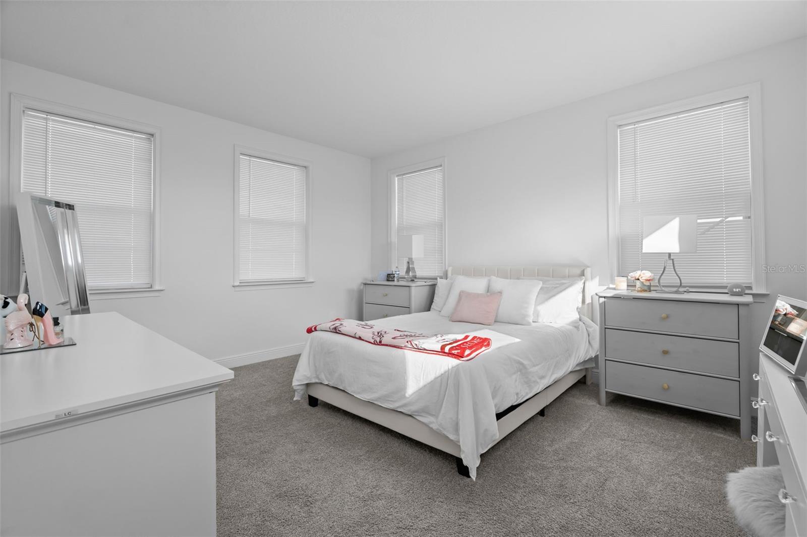 Image 35 of 61 For 13736 Larkton Lane