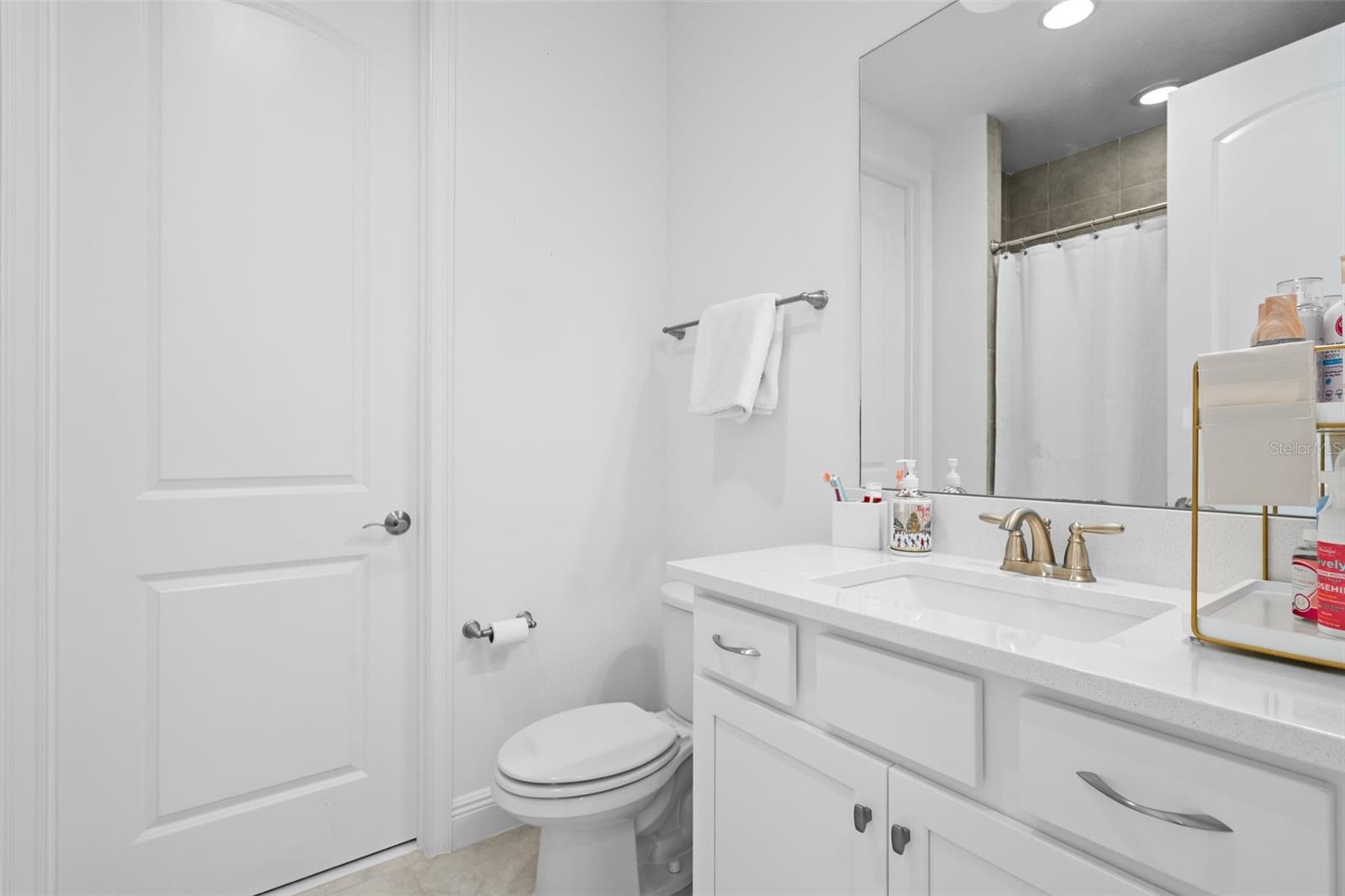 Image 38 of 61 For 13736 Larkton Lane