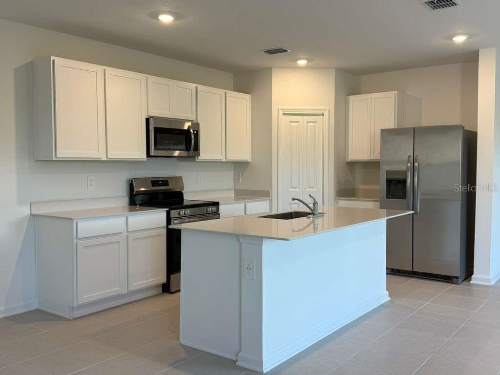 Image 4 of 19 For 3367 Alexander Drive