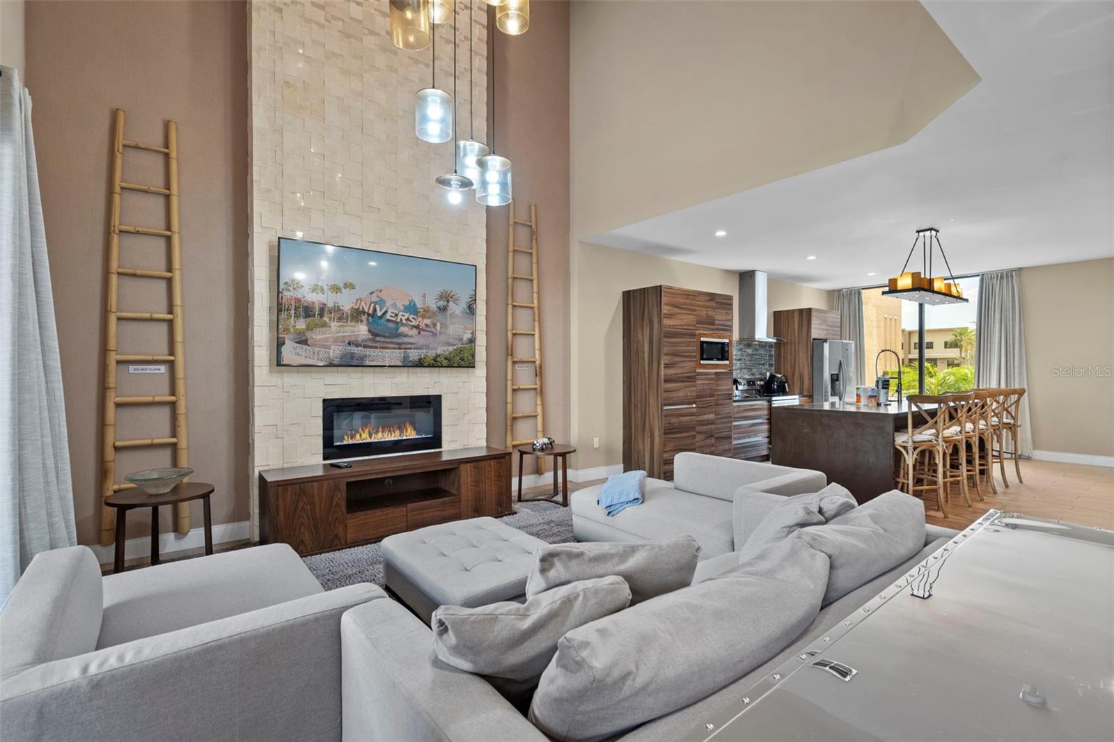 Image 13 of 54 For 3099 Rockefeller Way