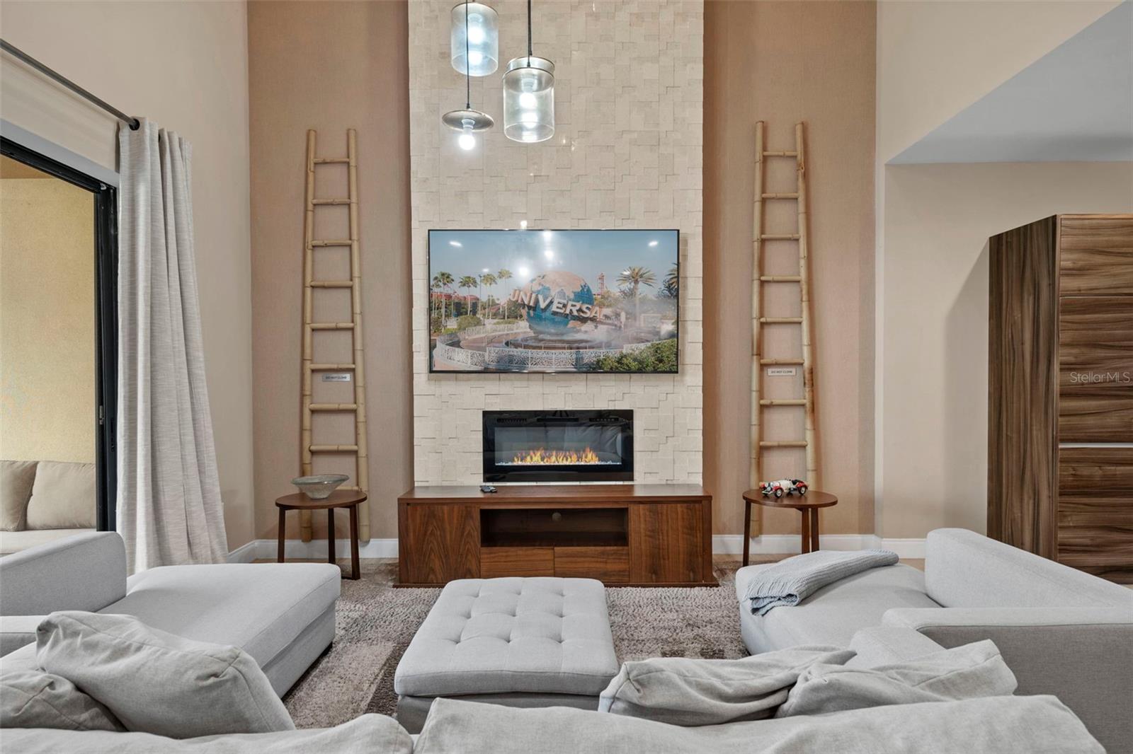 Image 14 of 54 For 3099 Rockefeller Way