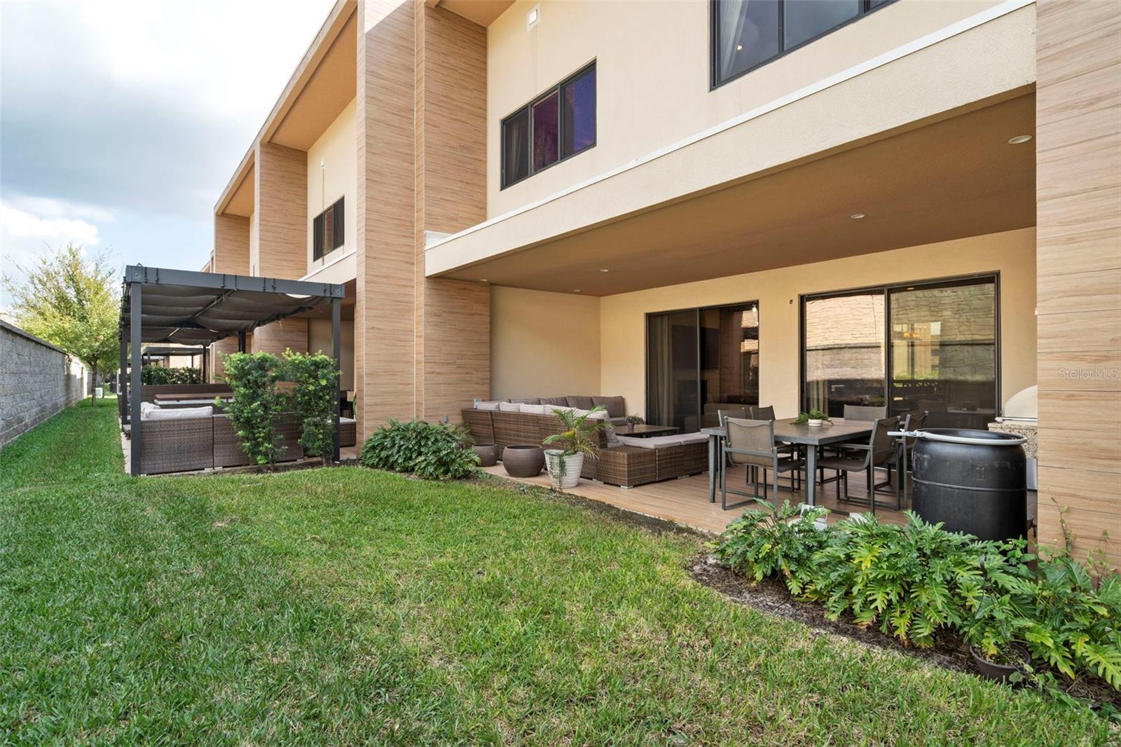 Image 18 of 54 For 3099 Rockefeller Way