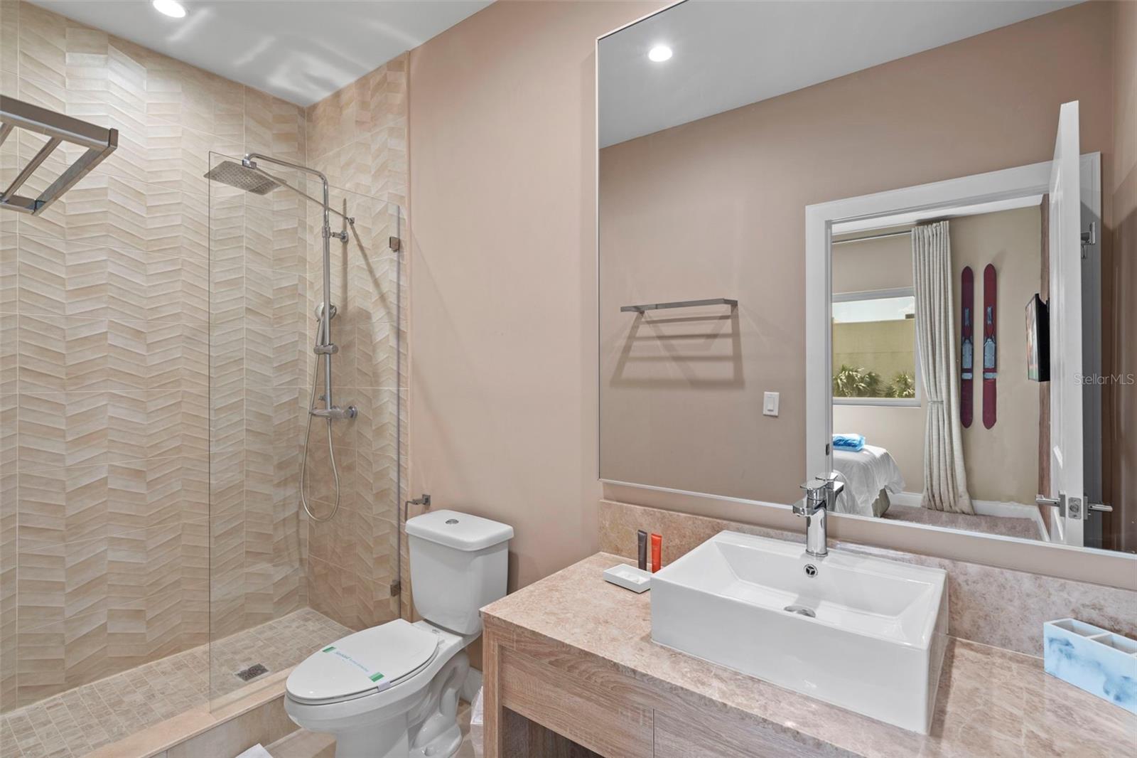 Image 21 of 54 For 3099 Rockefeller Way