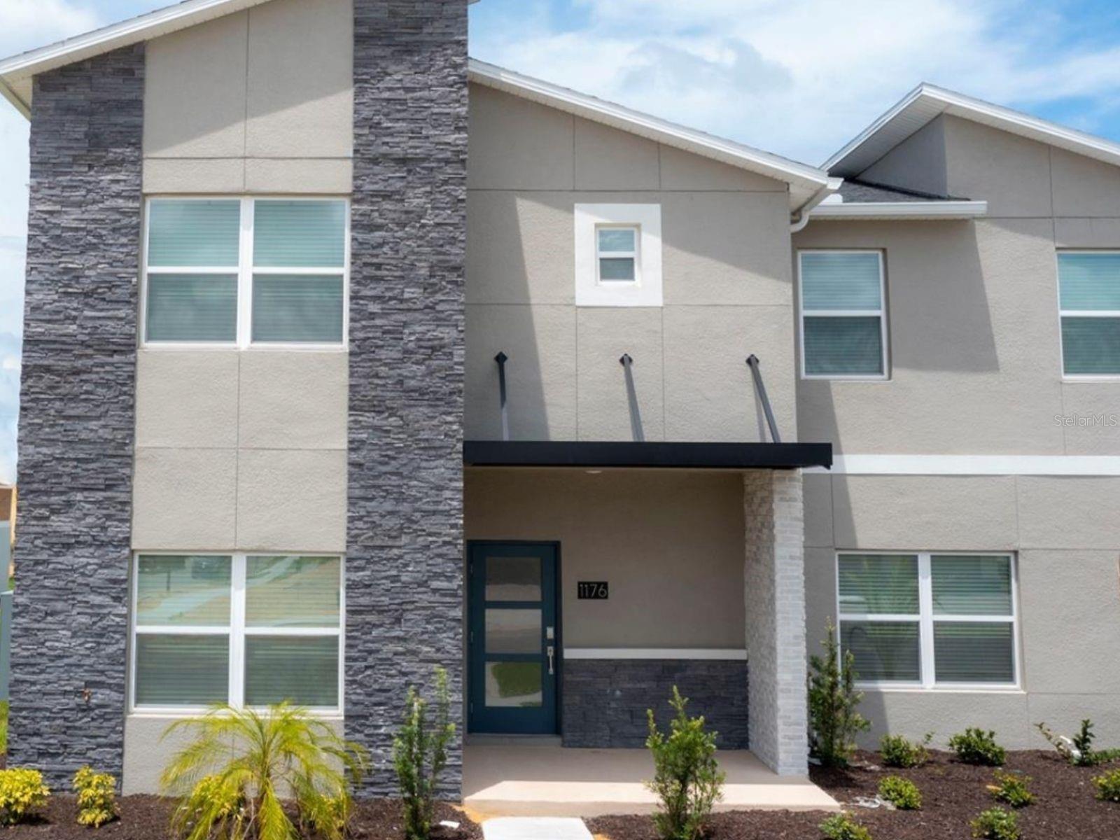 Image 2 of 67 For 1176 Challenge Drive