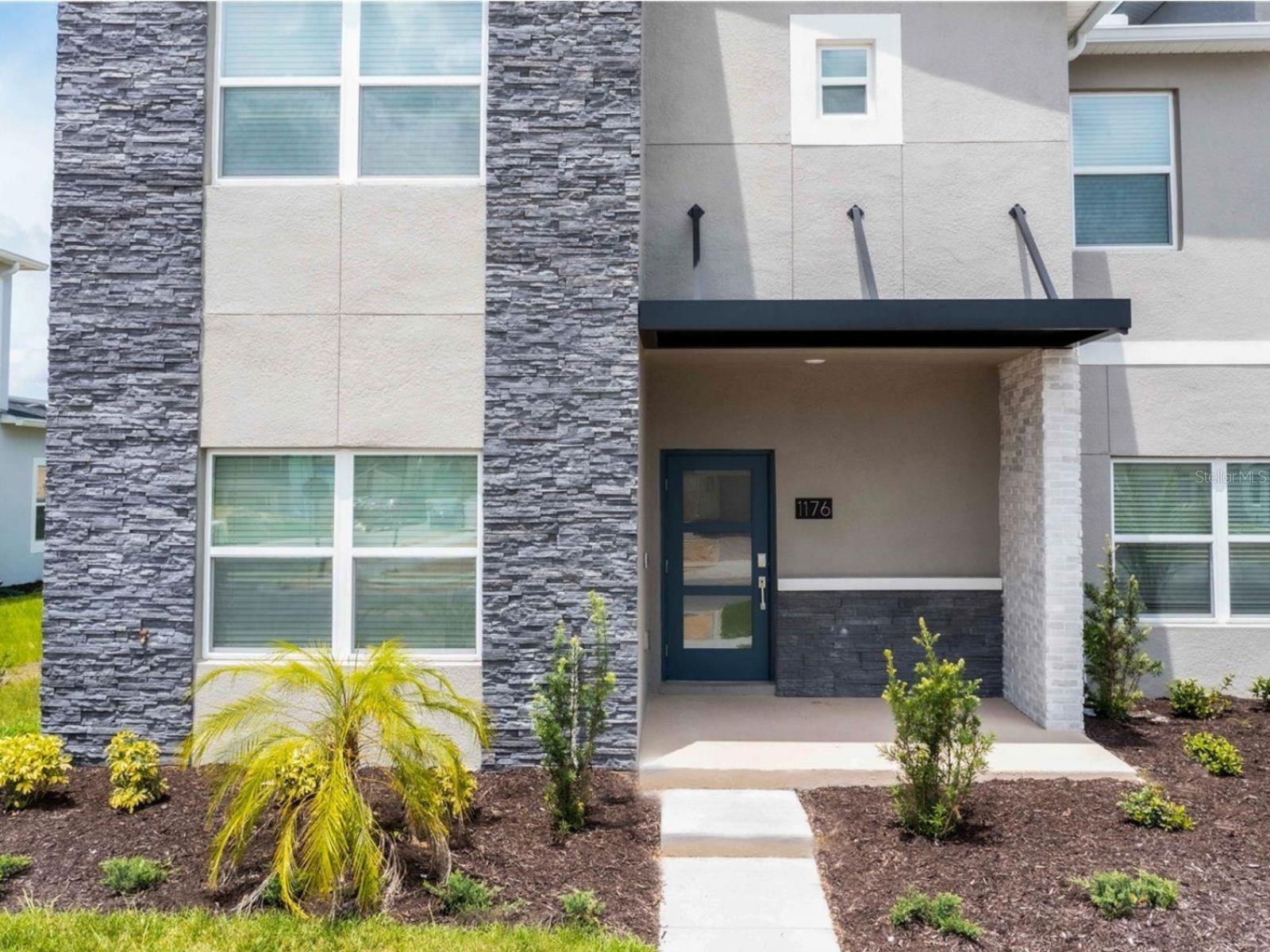 Image 3 of 67 For 1176 Challenge Drive