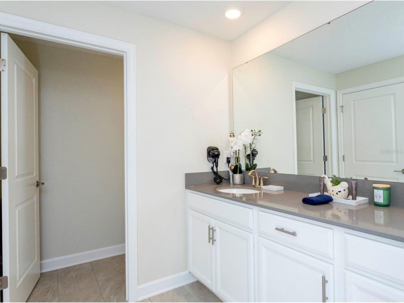 Image 43 of 67 For 1176 Challenge Drive