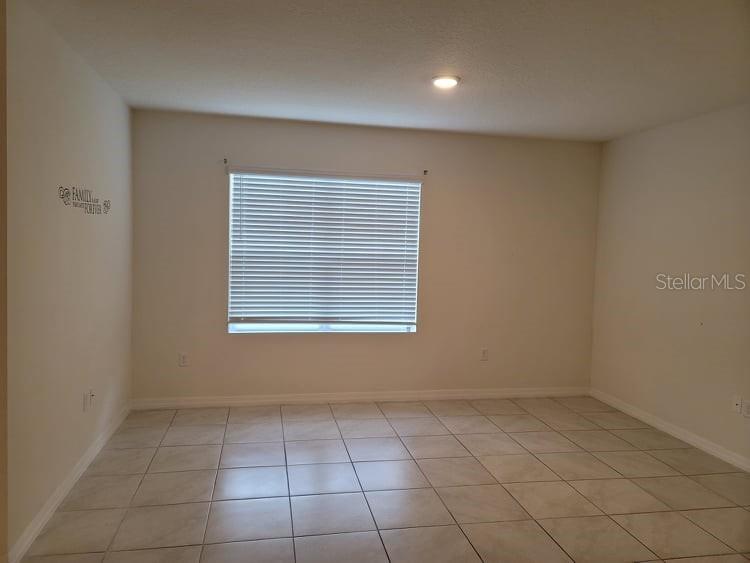 Image 22 of 32 For 376 Tanglewood Drive