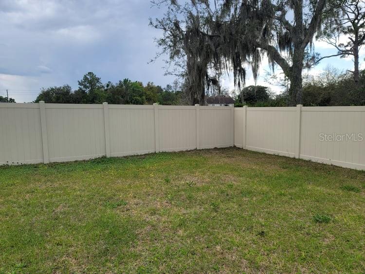 Image 9 of 32 For 376 Tanglewood Drive