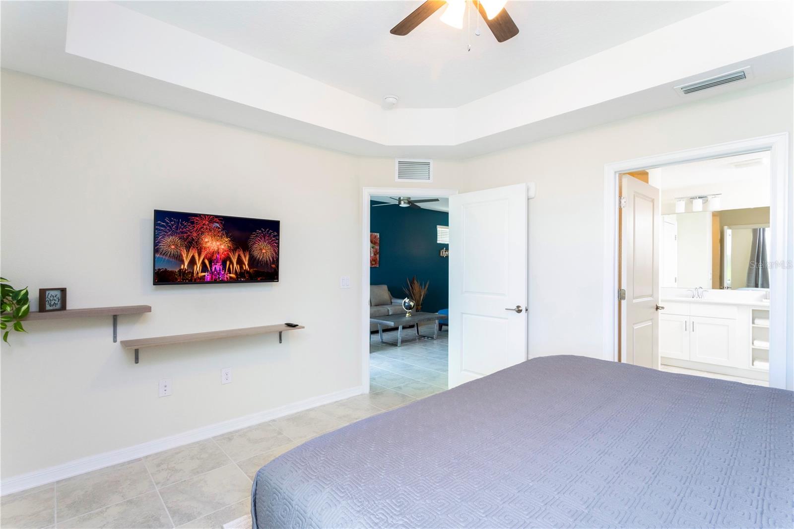 Image 25 of 53 For 3161 Paradox Circle # 108