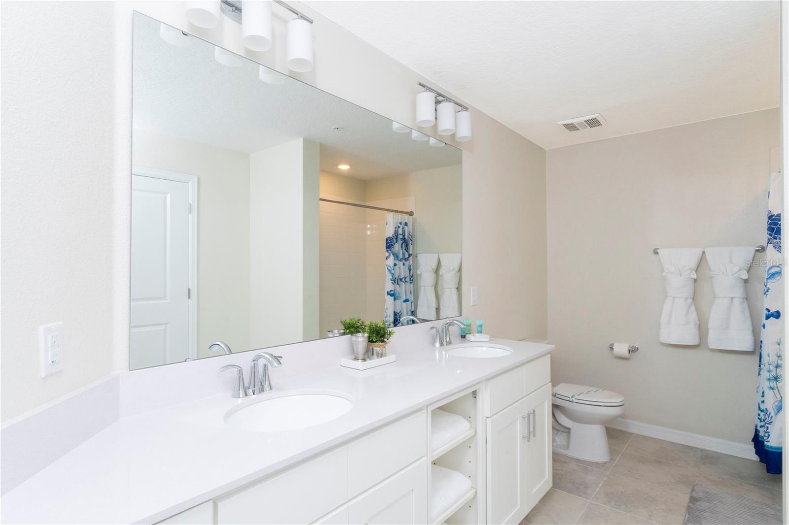 Image 33 of 53 For 3161 Paradox Circle # 108