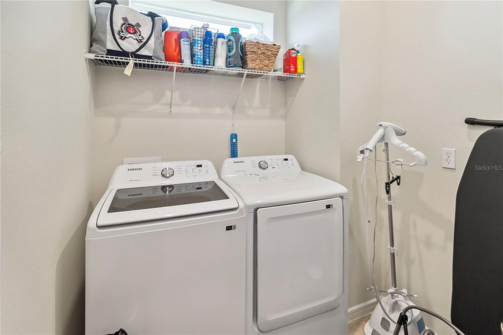 Image 23 of 29 For 1895 Spring Shower Circle