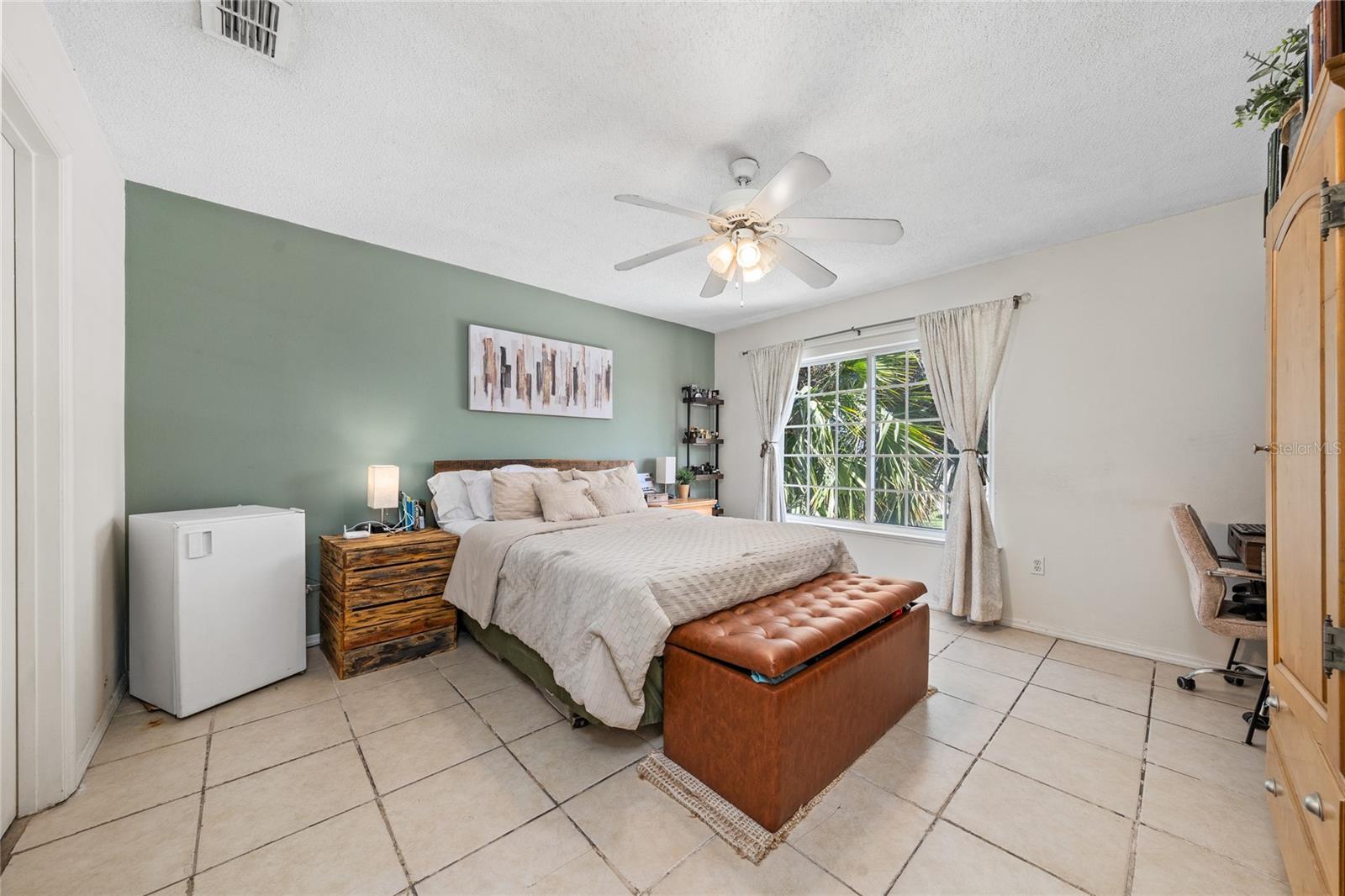 Image 21 of 36 For 1228 Heather Lake Drive