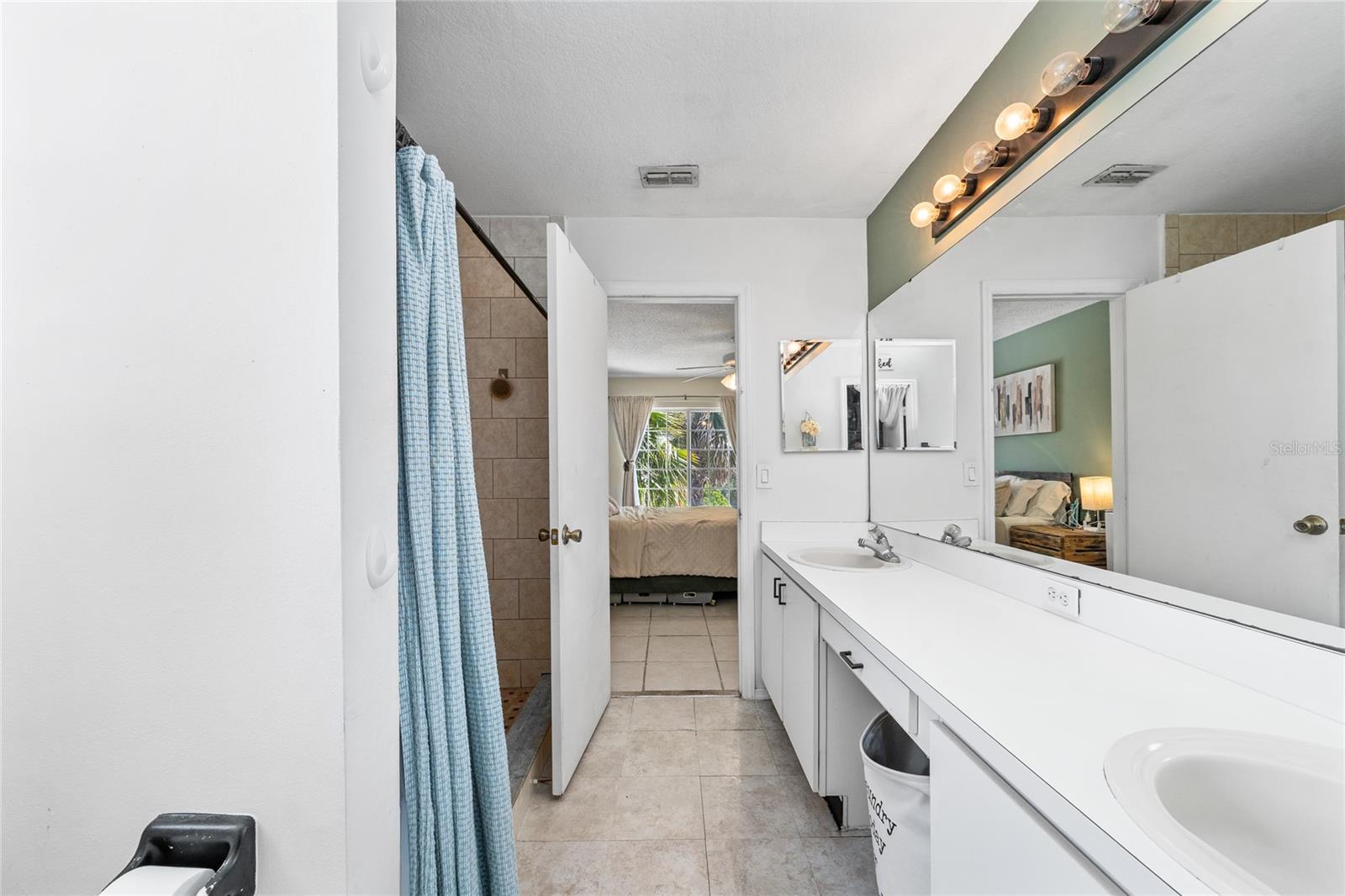 Image 24 of 36 For 1228 Heather Lake Drive