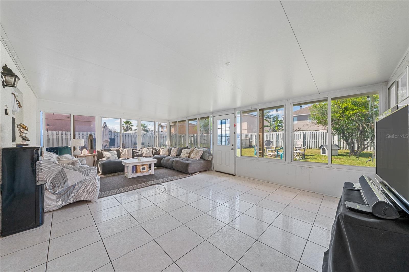 Image 25 of 36 For 1228 Heather Lake Drive