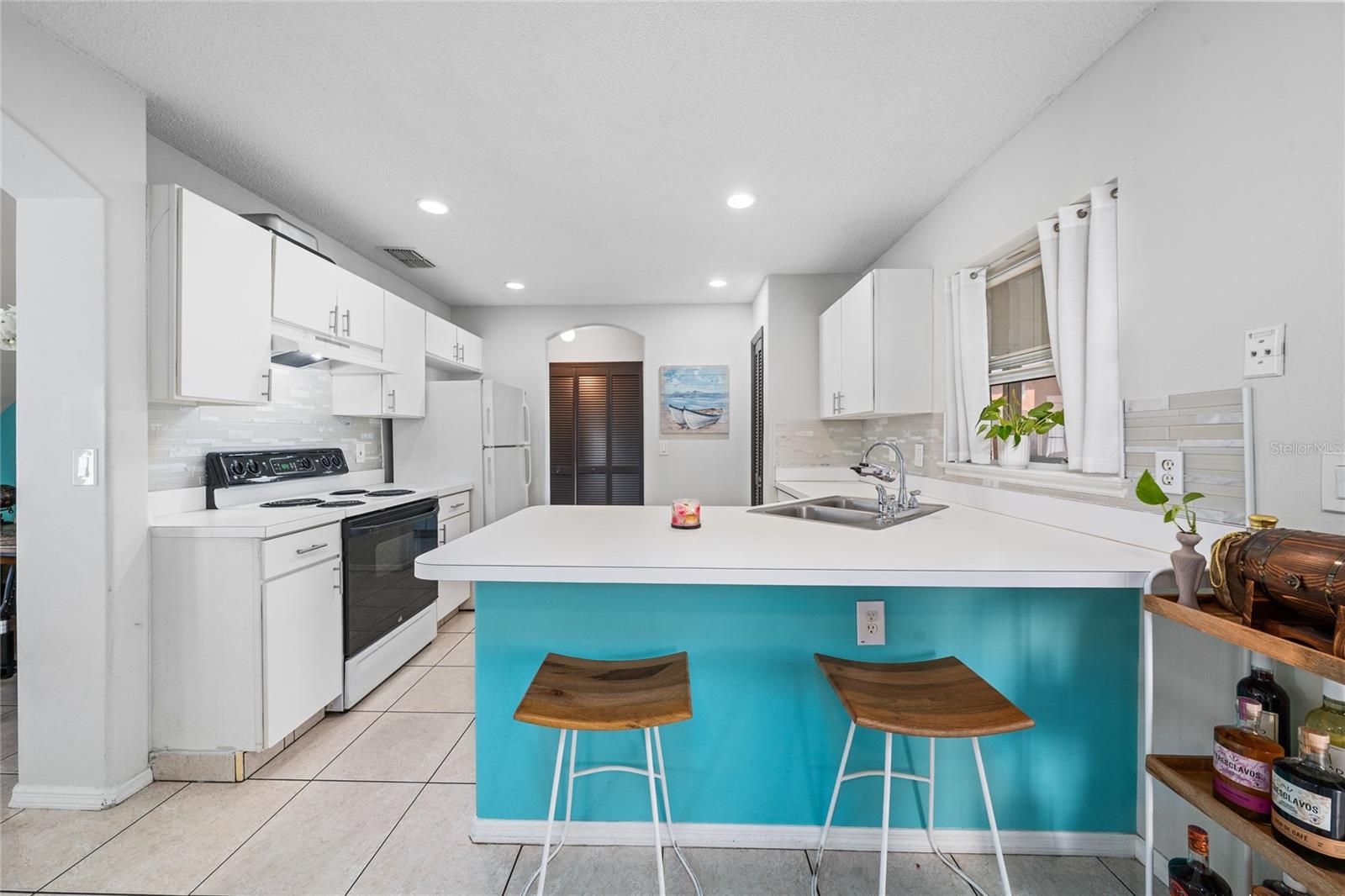 Image 9 of 36 For 1228 Heather Lake Drive