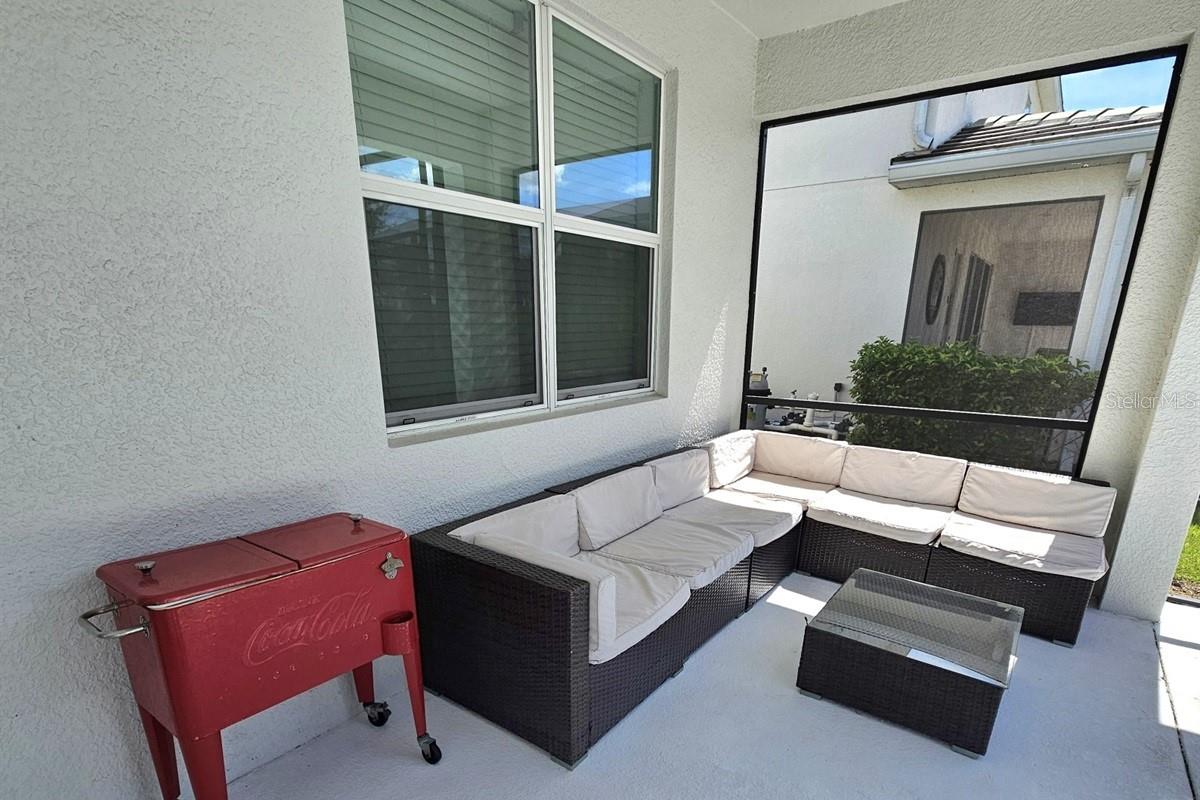 Image 22 of 25 For 3810 Oakville Avenue