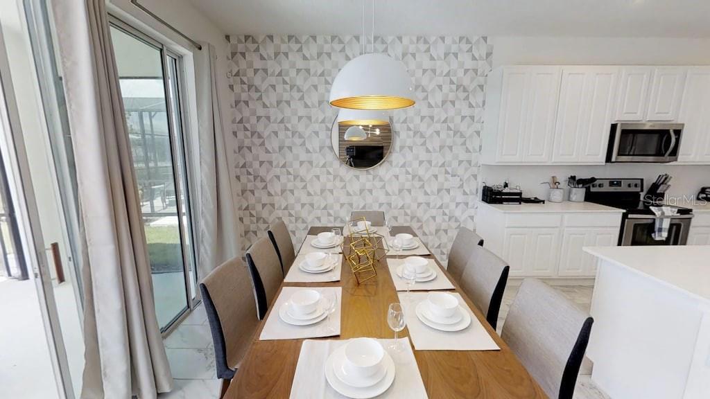 Image 6 of 25 For 3810 Oakville Avenue