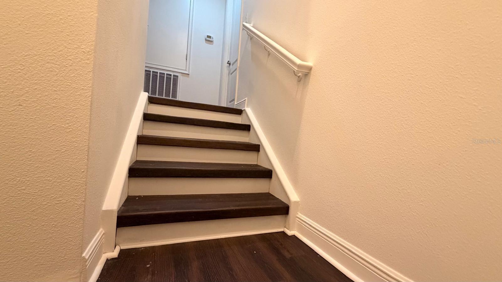 Image 11 of 40 For 14038 Millington Street