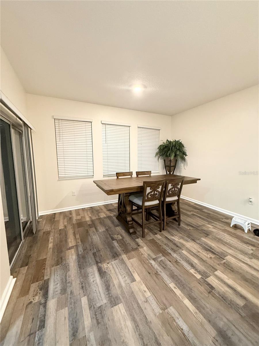 Image 11 of 35 For 1048 Downswing Place