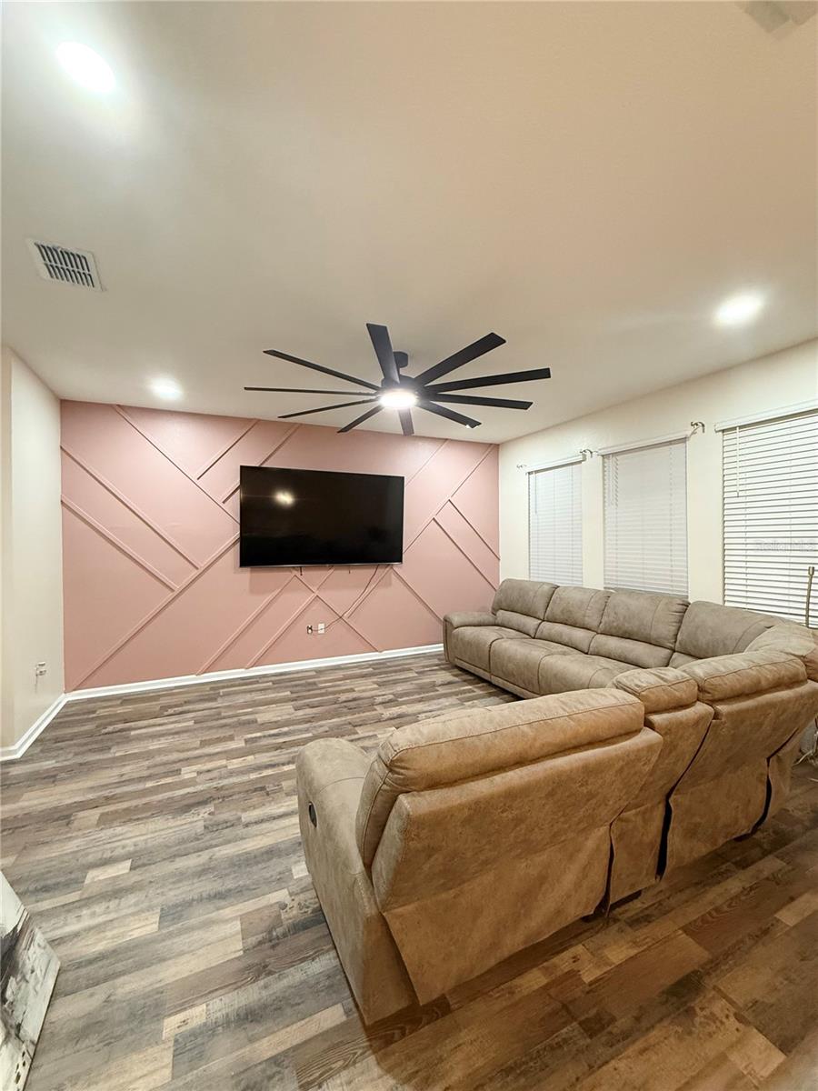 Image 12 of 35 For 1048 Downswing Place