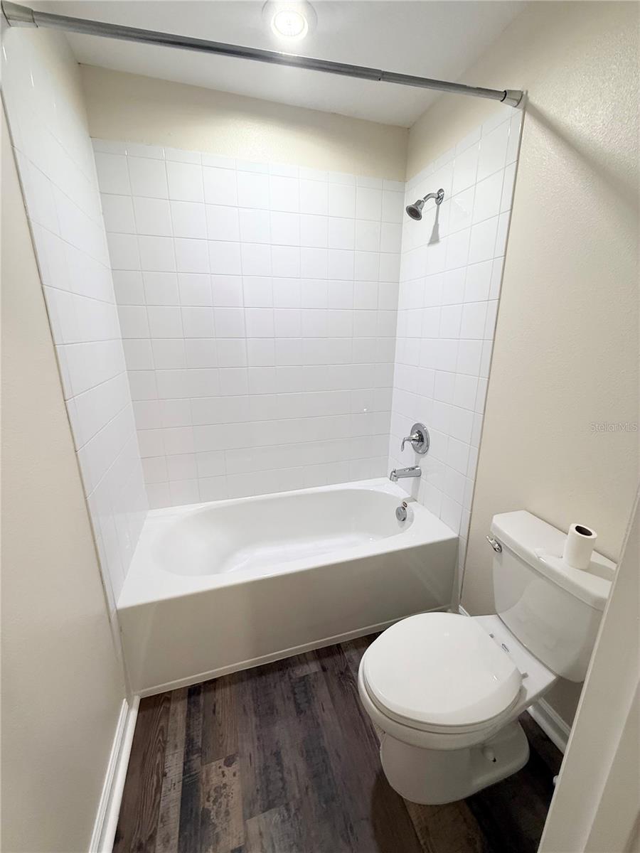 Image 20 of 35 For 1048 Downswing Place