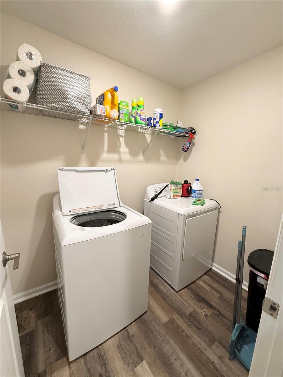 Image 28 of 35 For 1048 Downswing Place