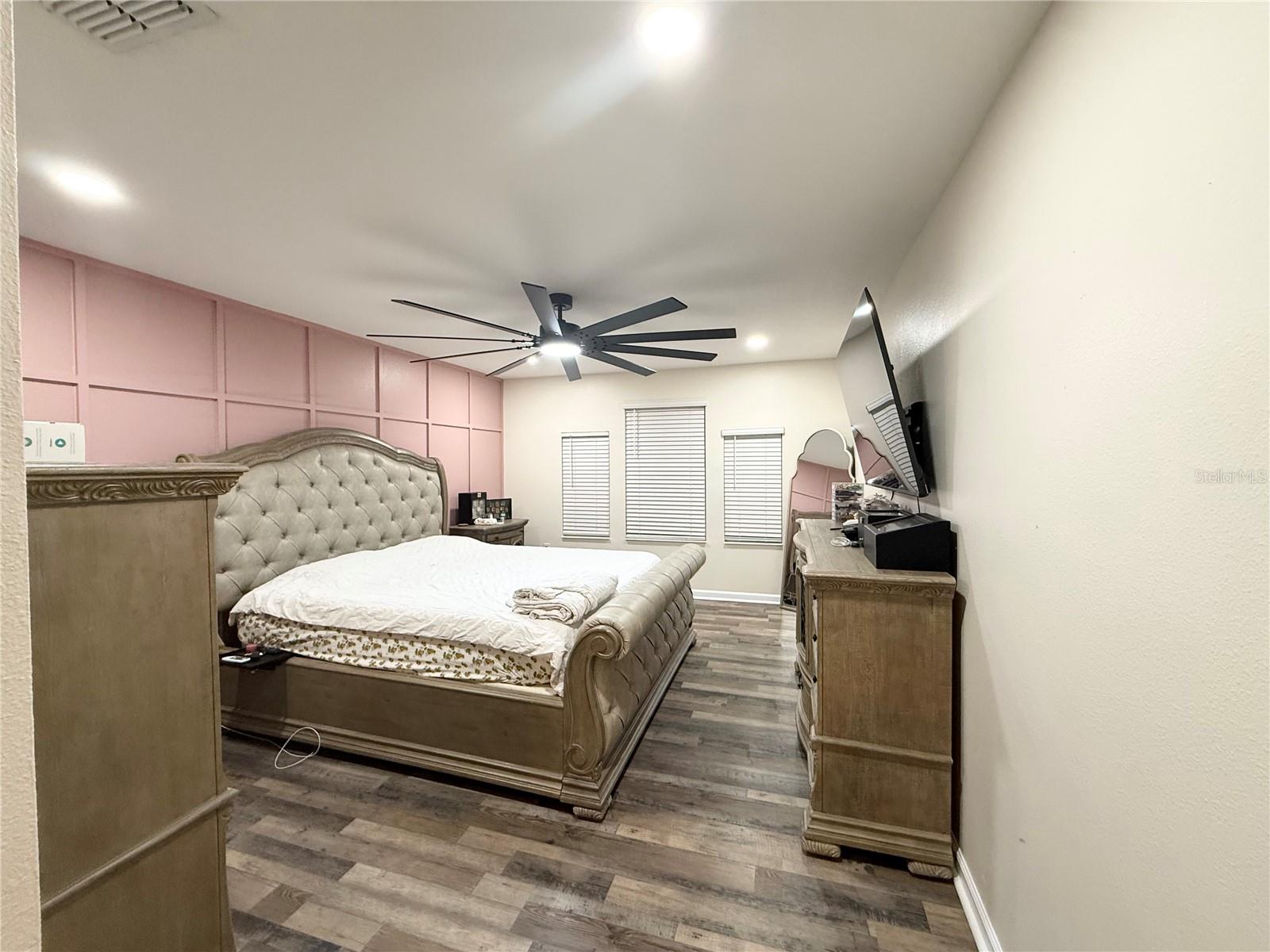 Image 32 of 35 For 1048 Downswing Place