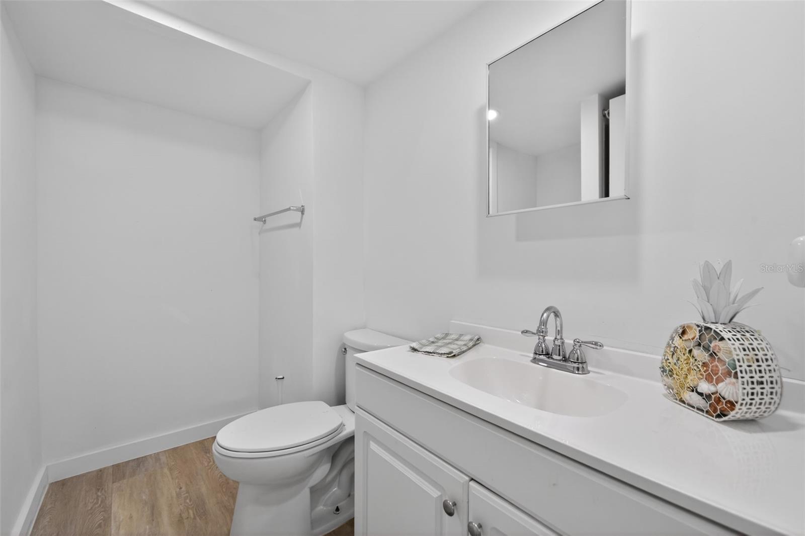 Image 11 of 13 For 2944 Palm Circle